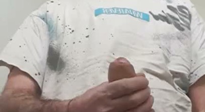 Straight guy jerking off until he gets milk