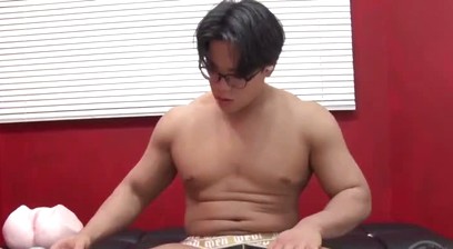 Off Season Bodybuilder Jack Off