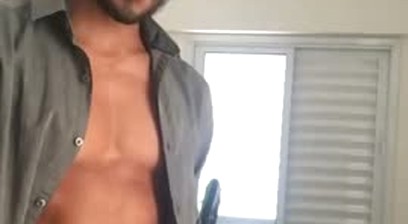 Jerking my thick cock till I cum - Andy Rodrigues - Onlyfans