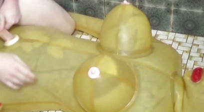 Fucking water-filled latex inflatable doll