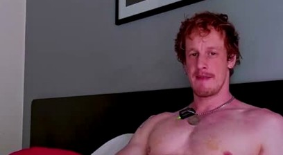 Jerking While I Read Your Comments From Online