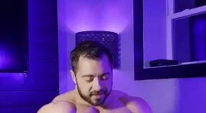 Derek Bolt Jacking Off And Using The Thunderbullet Toy
