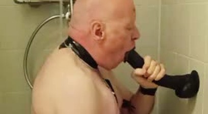 Satan slave Gerard takes a horny piss session