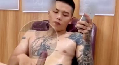 Vietnam - Trai thẳng tattoo sục cặc dâm đãng