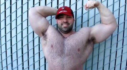 Mike Sausedo Flexing and Posing