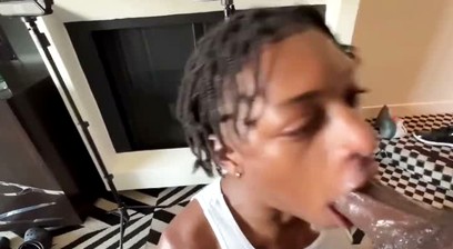 Let Me Stretch Your Hole