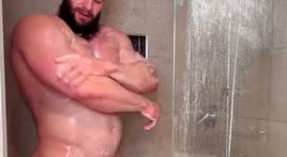 Pro IFBB Australia Super Butt BB Nath Wyld Shower