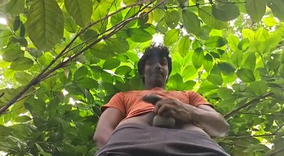 Outdoor jerking and balls play