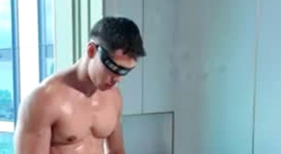 Thailand - Body như tạc tượng của anh top quốc dân xứ chùa Vàng