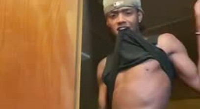 Paticoxxx jackin his big dick 5