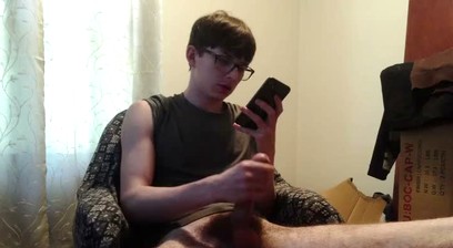 Nerd With Thick Natural Hairy Full Bush Scrolling While Jerking (Hairy Hole at 30:25)