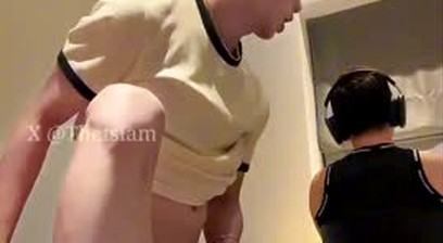 While my boyfriend playing video my best playing with me behind