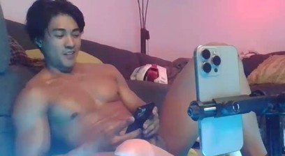 @viniveexxiera Riding huge dildo