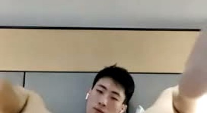 Chinese student-athlete cumshot