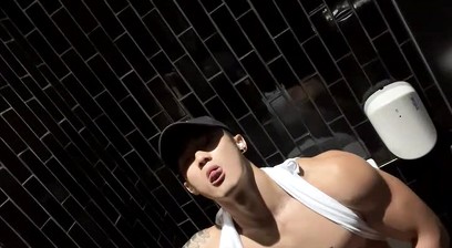 WingHong Tang sucking cock in public toilets