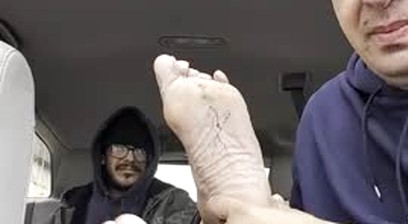 I SCORED SOME VERY SMELLY HOMELESS FEET IN PHILADELPHIA