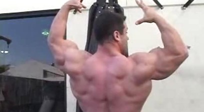 Moe El-Moussawi Sexy Posing