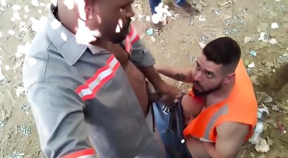 Interracial Fucking in Public Park