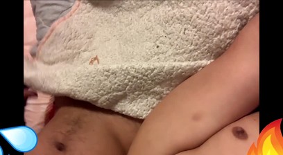 Bearded Latino model seduces me until he gives me his cock