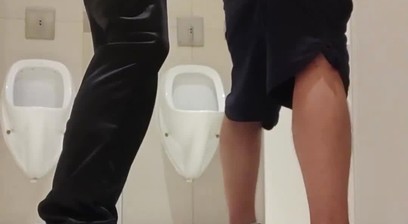 FUCKING IN THE SHOPPING BATHROOM UNTIL WE MAKE SQUIRTS &lpar;COMPLETE ON RED&rpar;
