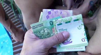 Two Hotel Strangers Agree to Fuck on Cam for Cash