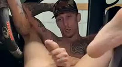 I love his BIG COCK and BIG FEET